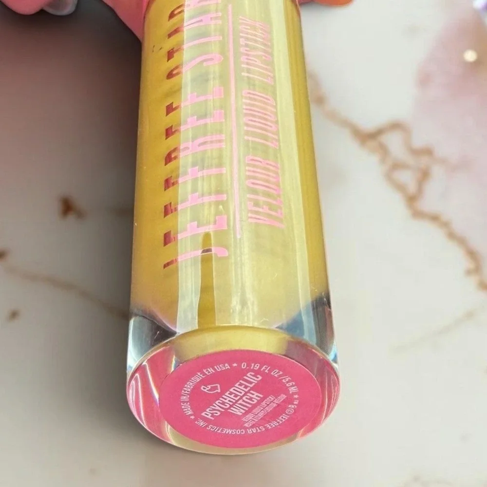Jeffree Star Cosmetics - Velour Liquid Lipstick - Shade: Psychedelic Witch -NIB